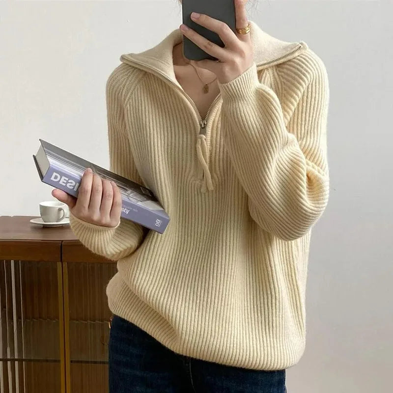 Loewa Rollkragenpullover | Lässiger, locker sitzender Strickpullover mit Zopfmuster, Reißverschluss und hohem Kragen