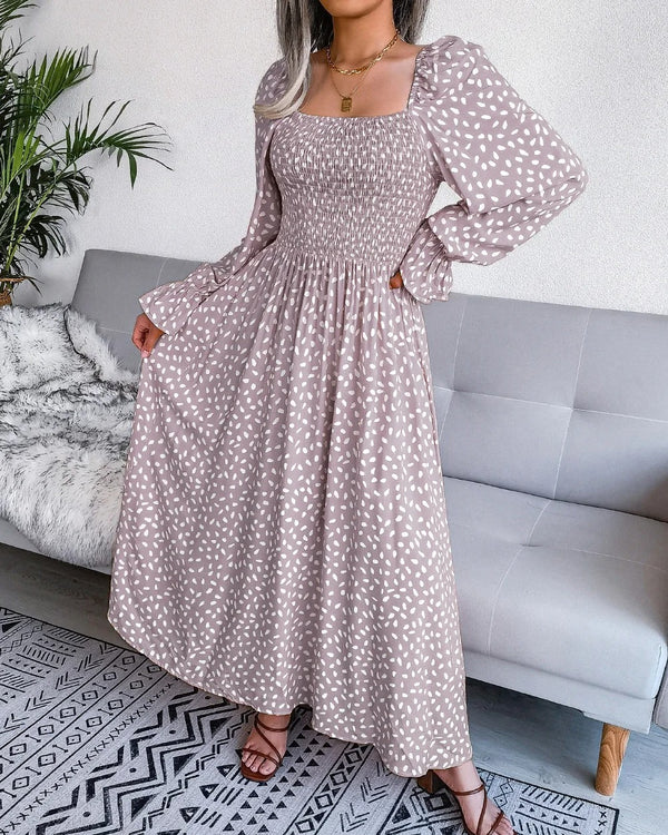Romara Kleid | Stilvolles Sommerkleid mit Polka-Dot-Muster, schwungvollem Saum und langen Ärmeln